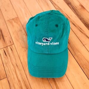 Vineyard Vines green baseball hat - men's or women's